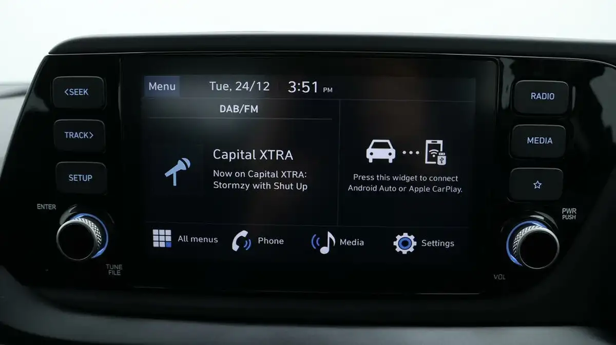 2024-hyundai-i20-10-t-gdi-advance-big-11