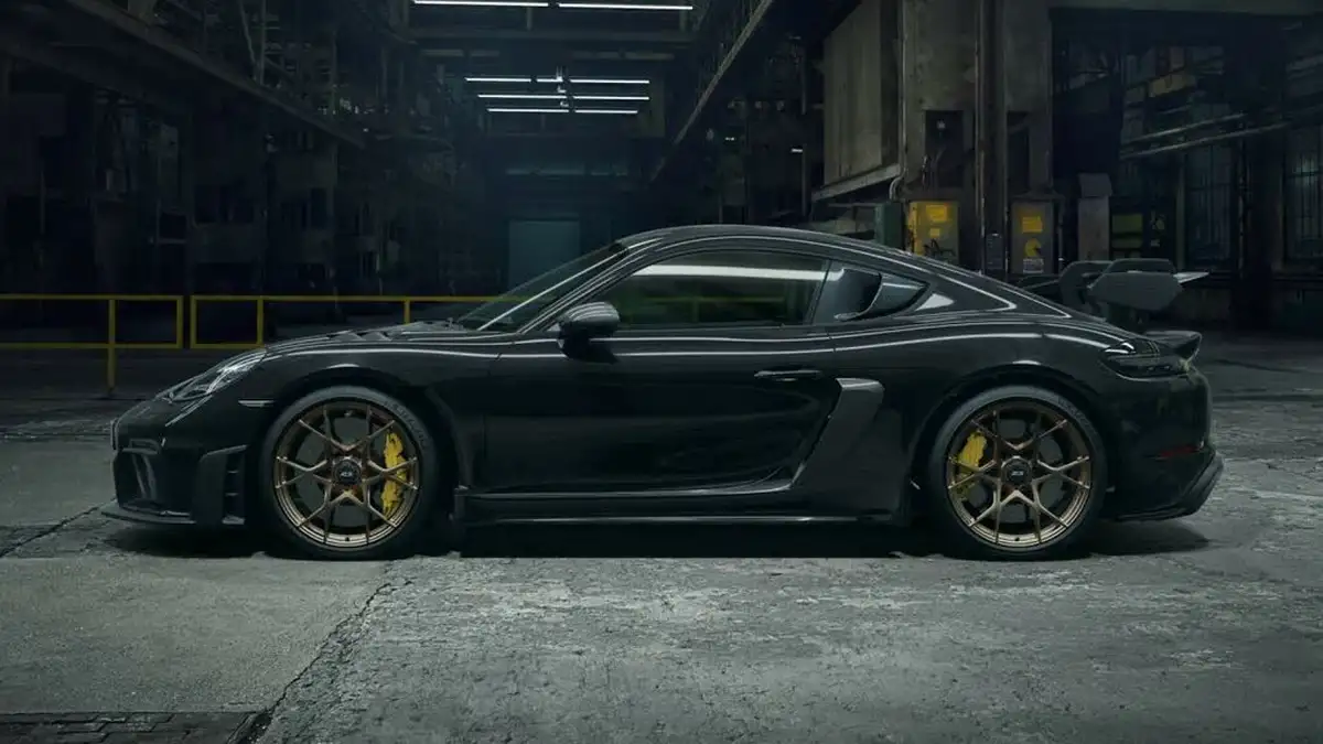 2024-porsche-cayman-718-40-cayman-gt4-rs-big-1