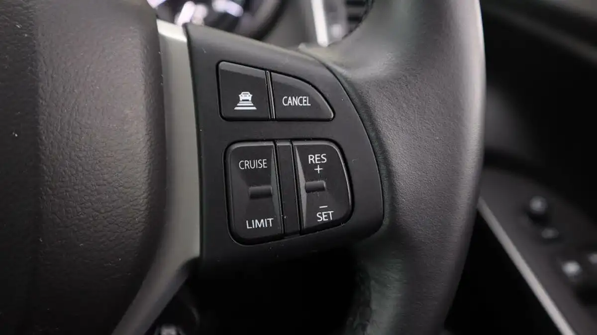 2024-suzuki-s-cross-14-boosterjet-motion-big-21