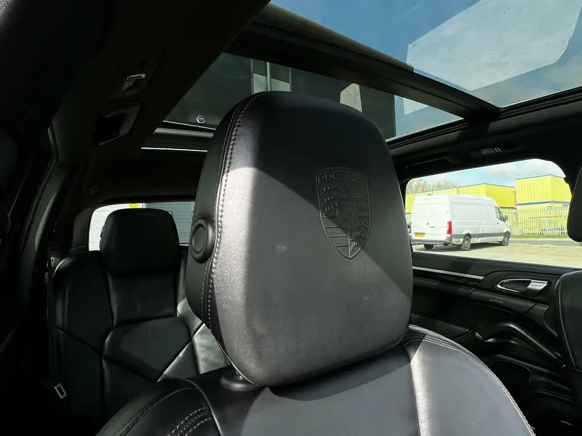 2012-porsche-cayenne-30-s-big-30