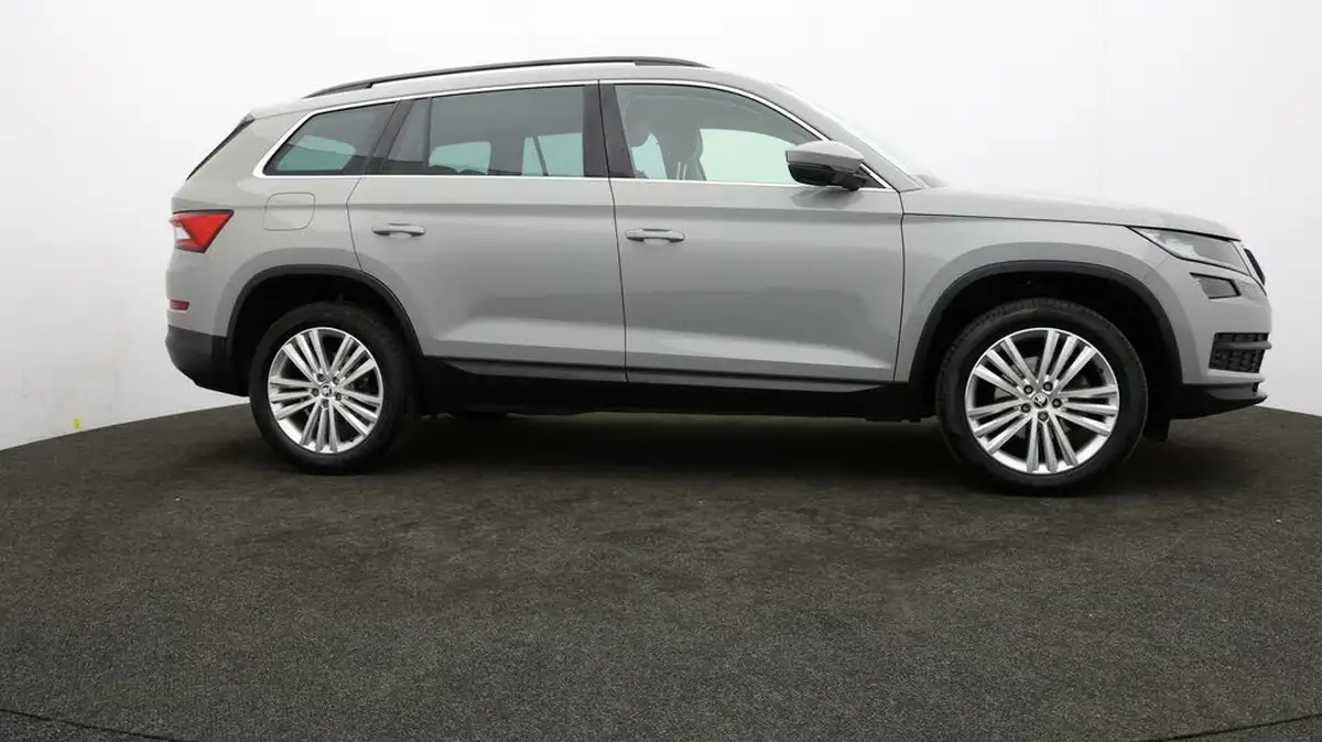2021-skoda-kodiaq-15-tsi-se-l-dsg-big-32