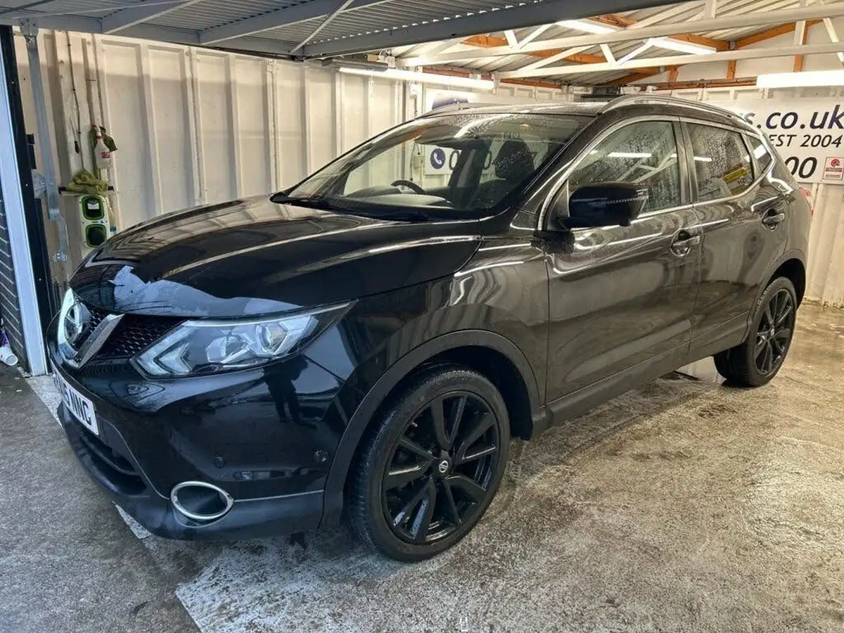 2015-nissan-qashqai-12-tekna-xtronic-cvt-big-7