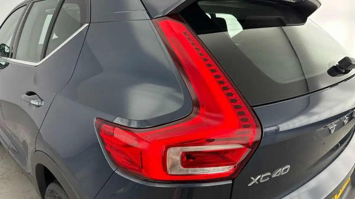 2021-volvo-xc40-15-t3-inscription-pro-161bhp-auto-big-27