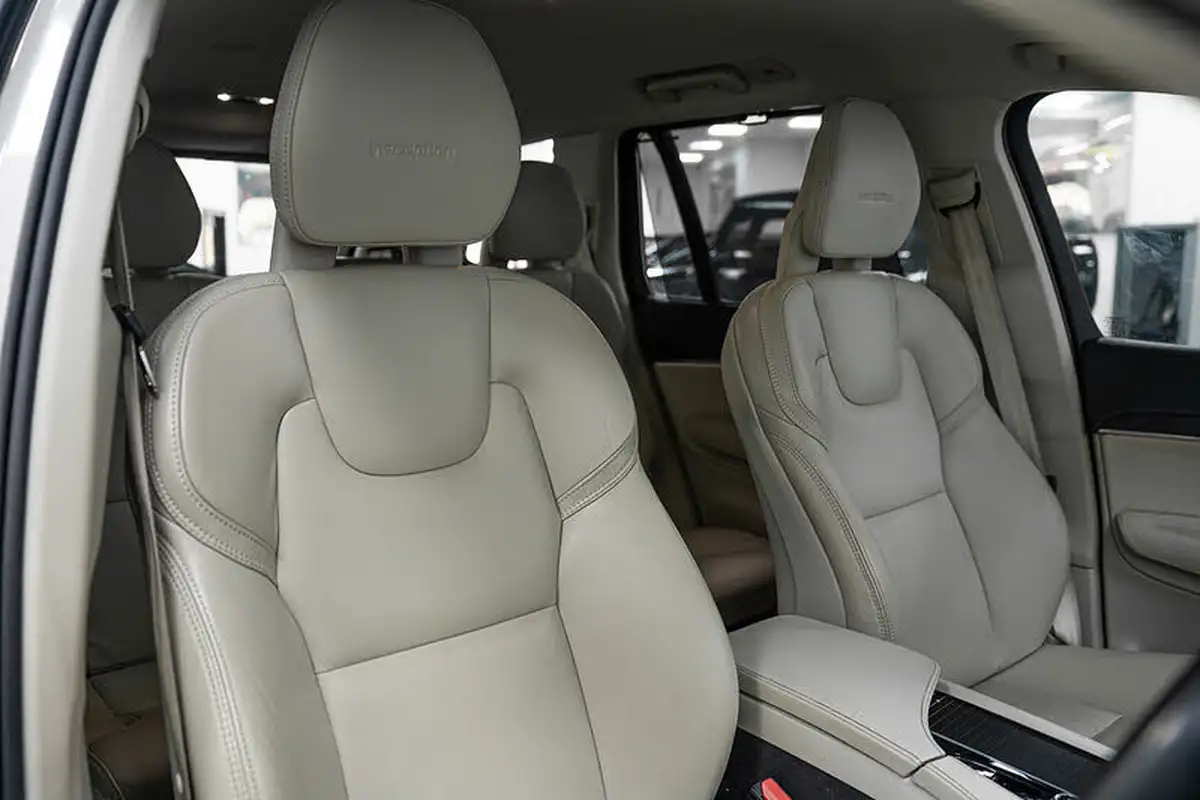 2019-volvo-xc90-20-t5-inscription-awd-big-28