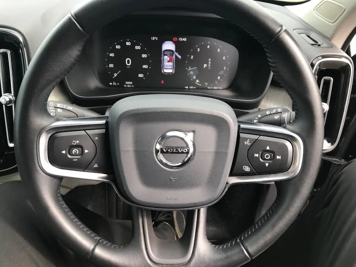 2020-volvo-xc40-20-t4-inscription-pro-big-20
