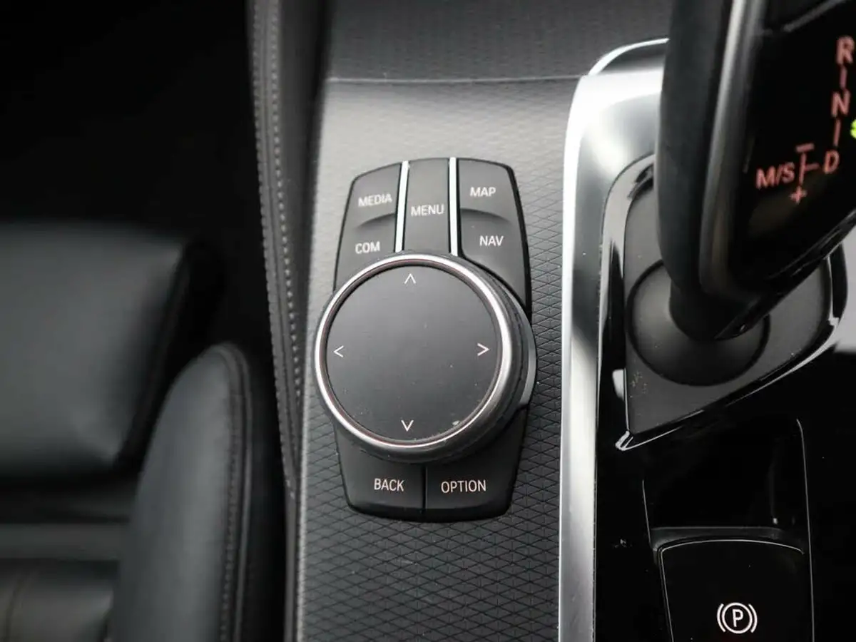 2021-bmw-5-series-20-520i-m-sport-mht-saloon-4d-big-18