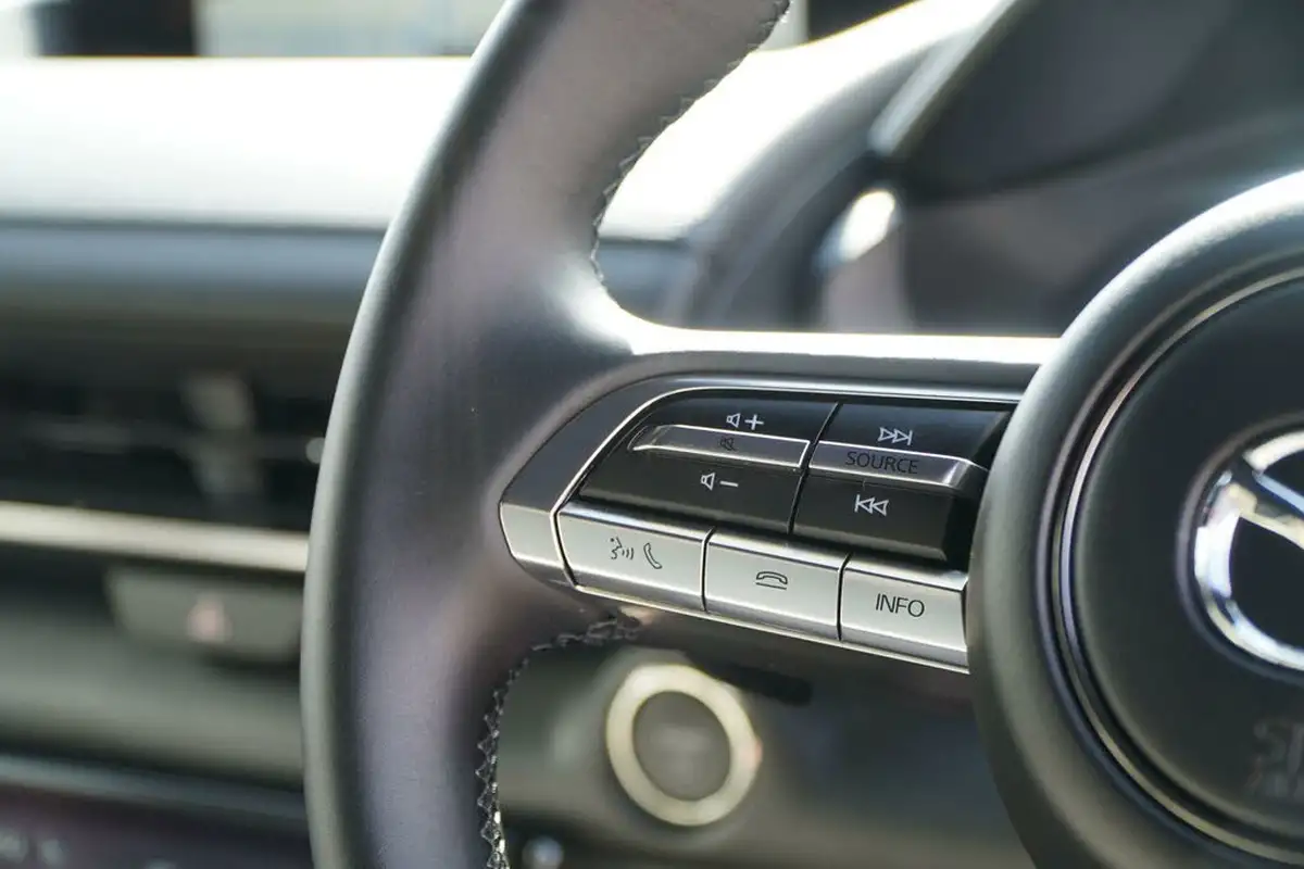 2023-mazda-mx-30-e-exclusive-line-145ps-0cc-big-23