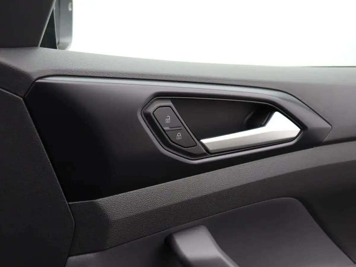 2021-volkswagen-t-cross-10-tsi-s-big-32