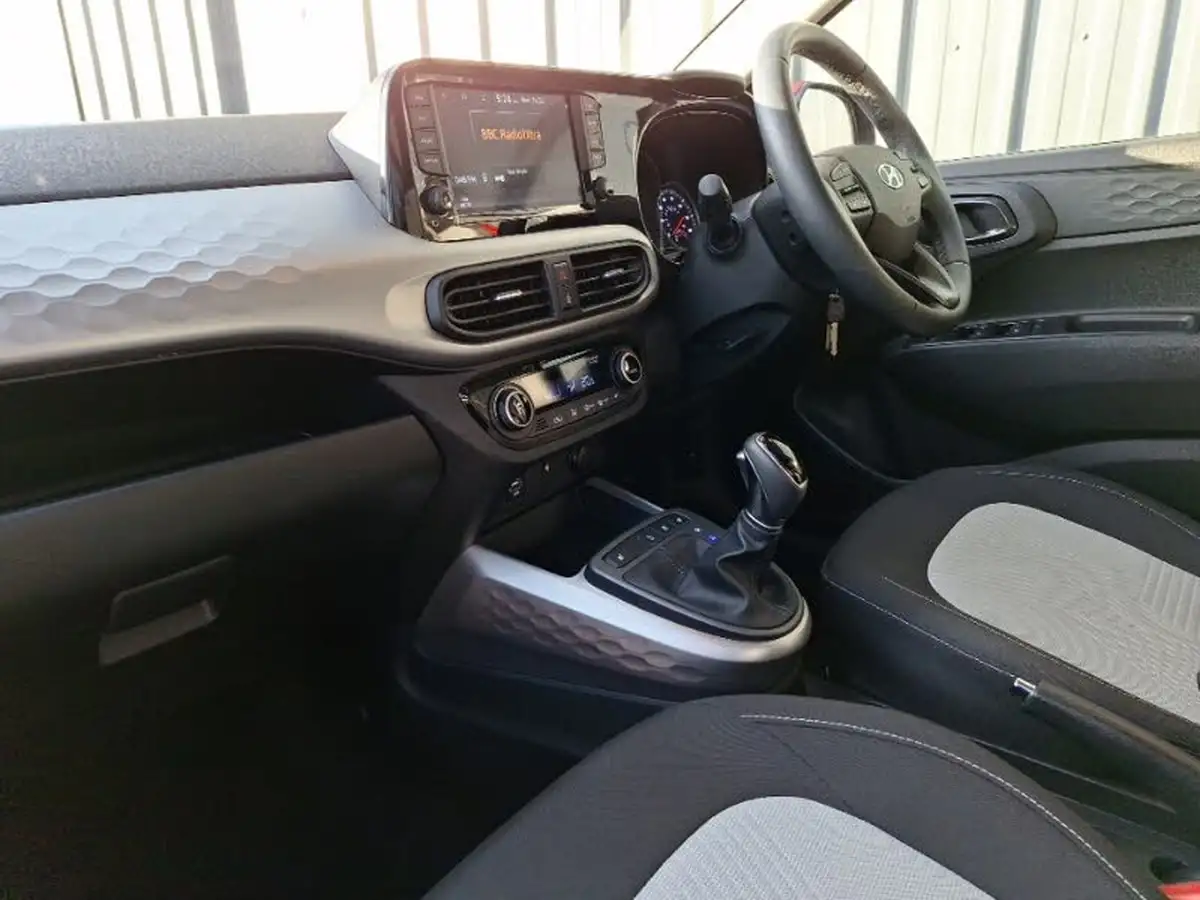 2022-hyundai-i10-12-premium-auto-big-4