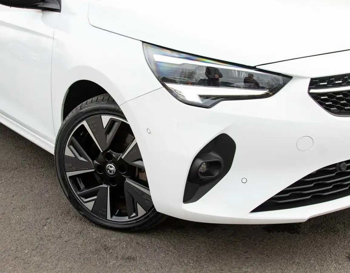 2022-vauxhall-corsa-e-elite-premium-big-1