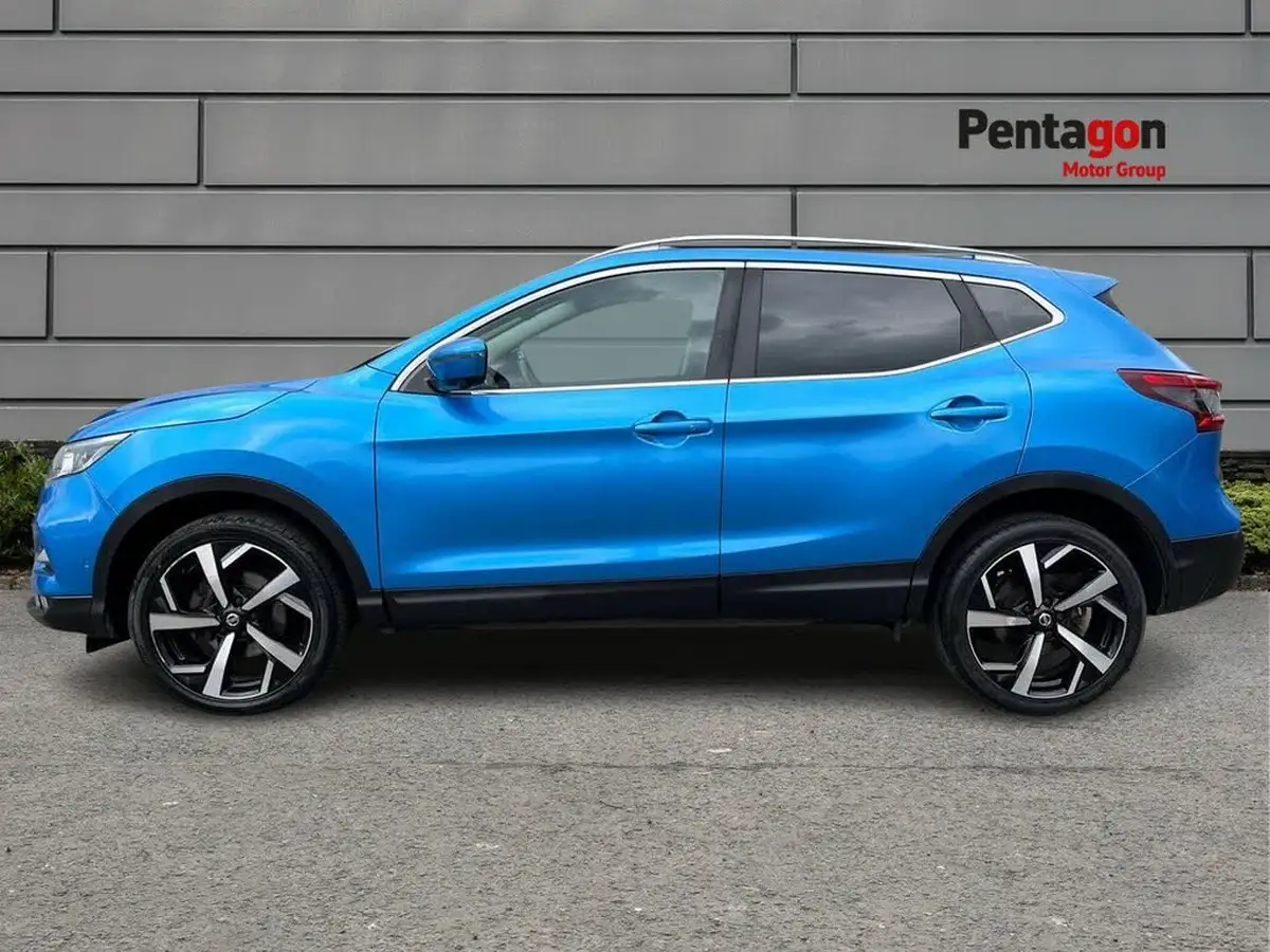 2017-nissan-qashqai-15dci-tekna-big-11