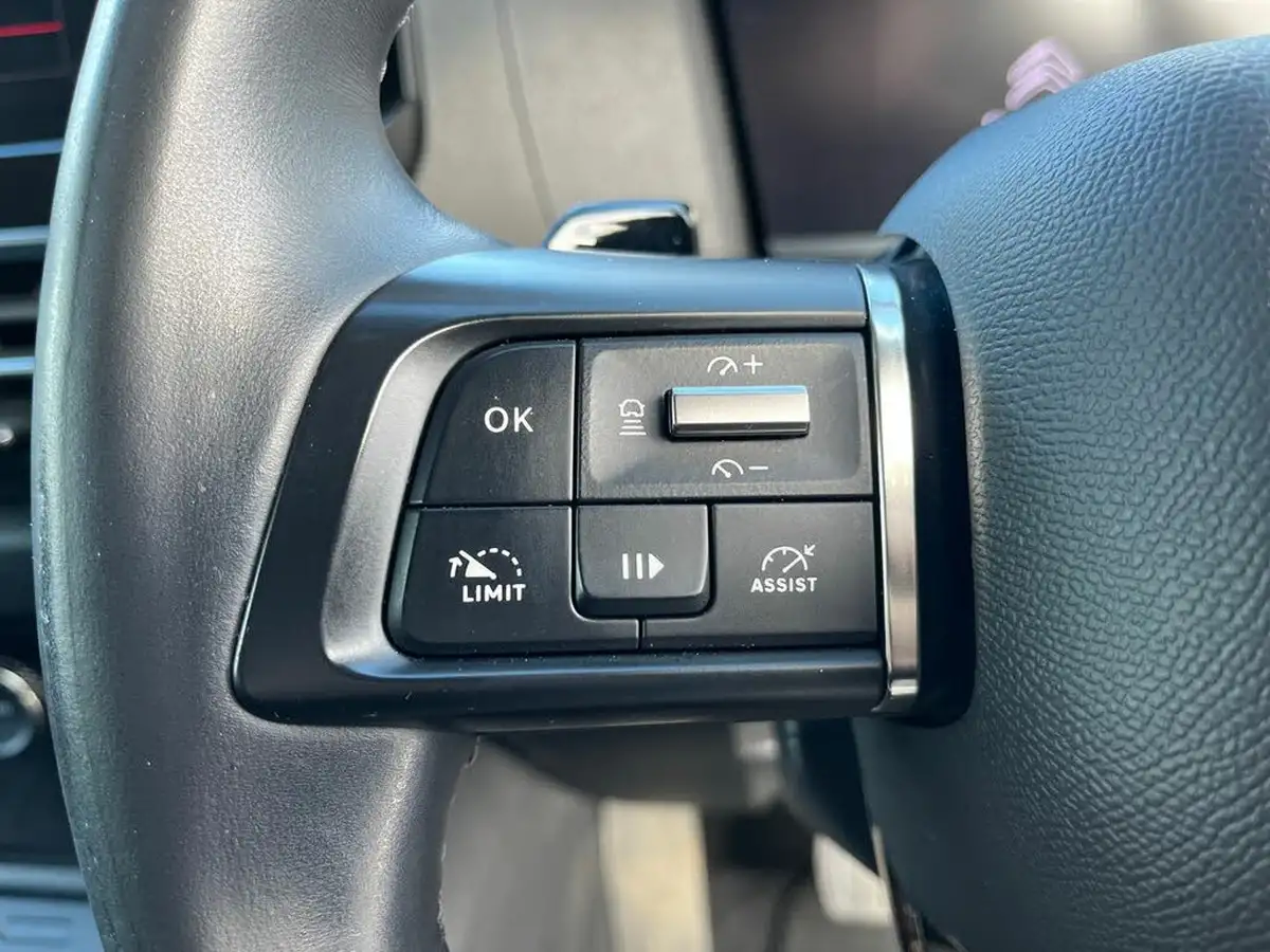 2021-citroen-c4-15bluehdi-shine-plus-big-17