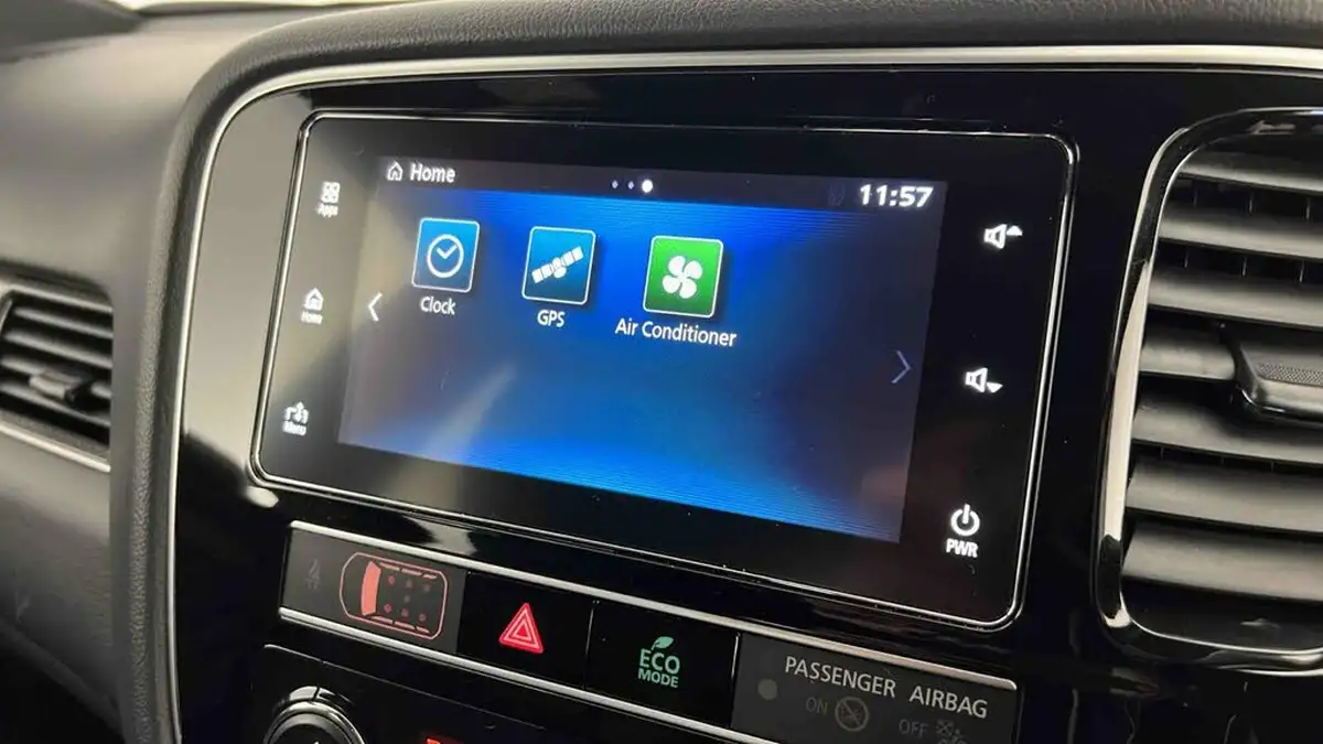 2019-mitsubishi-outlander-24-5hs-phev-big-38