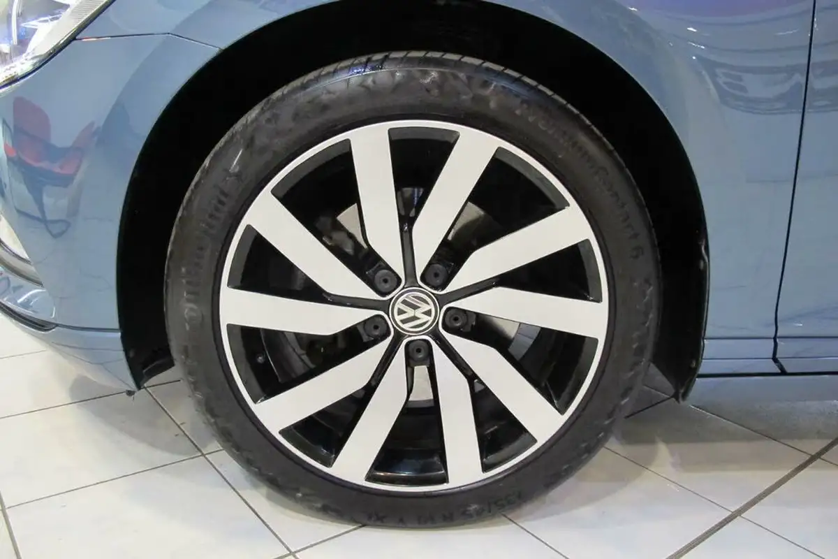 2018-volkswagen-passat-15-tsi-se-business-estate-5d-dsg-big-52