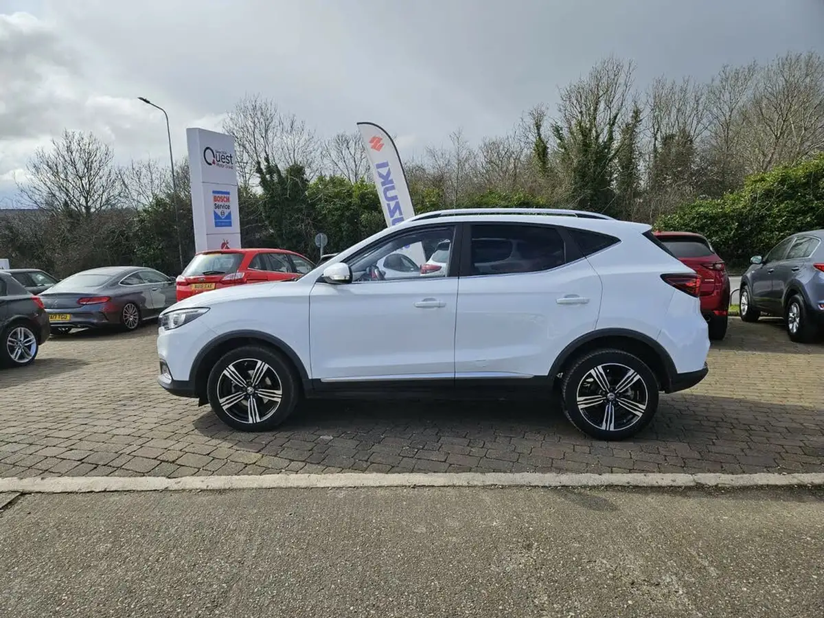 2019-mg-zs-suv-15-vti-tech-exclusive-105bhp-big-3