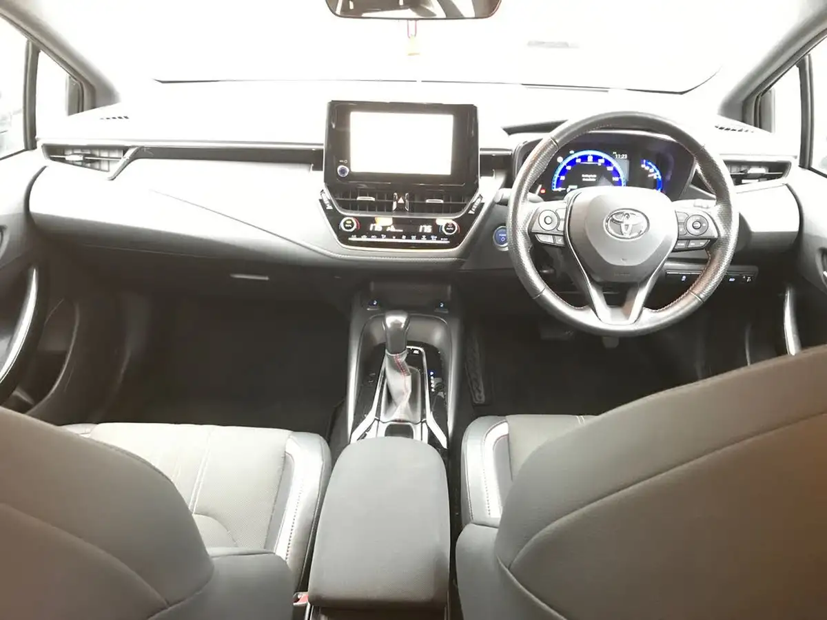 2022-toyota-corolla-18-vvt-i-gr-sport-120bhp-trk-hatchback-big-3