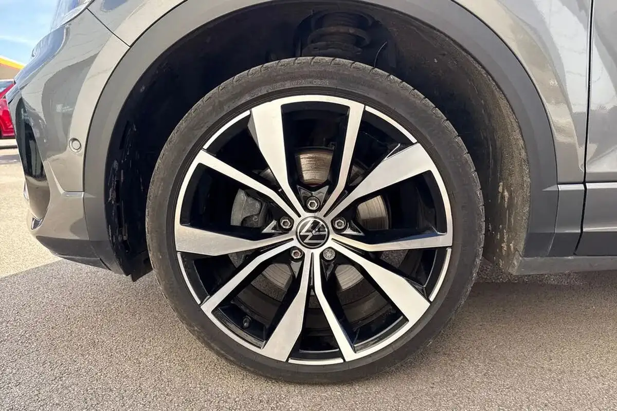 2022-volkswagen-t-roc-20-tsi-r-line-big-12