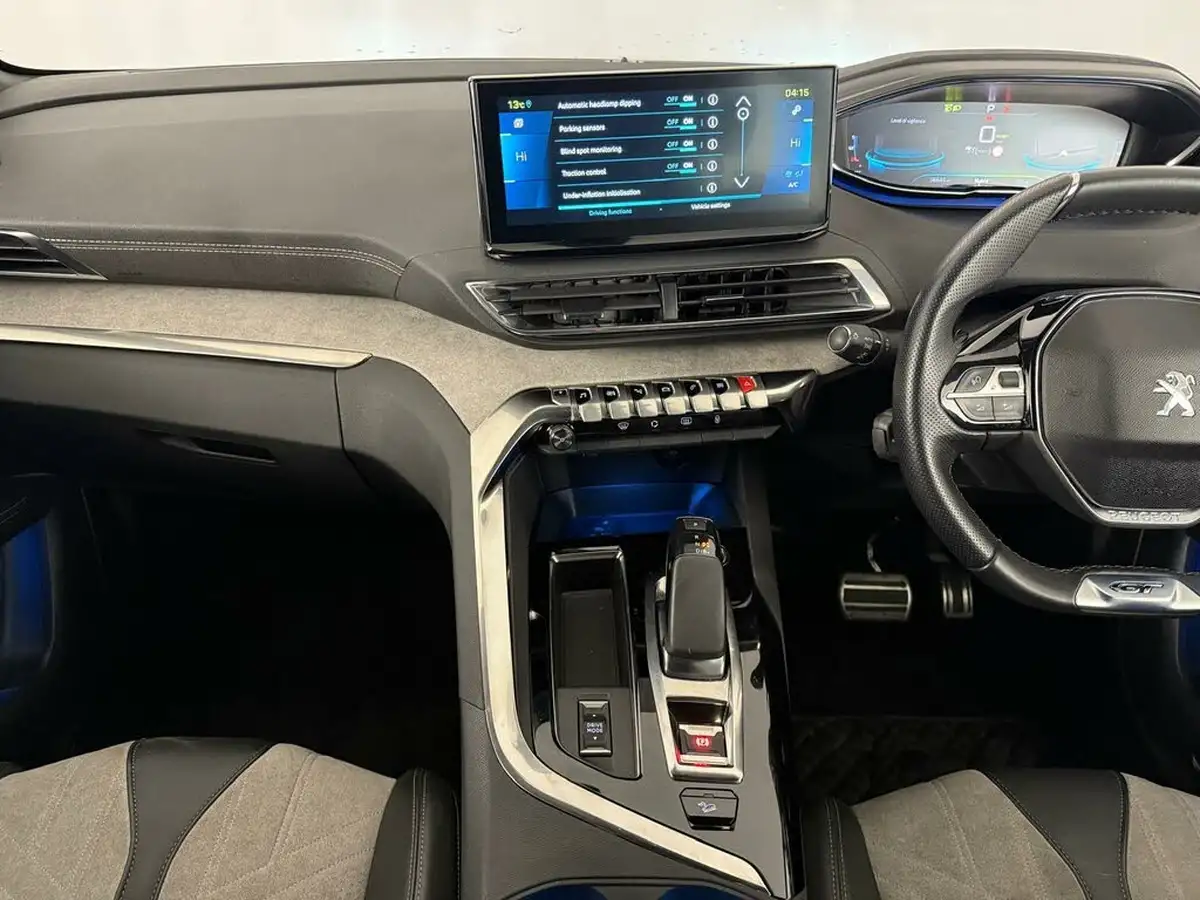 2021-peugeot-3008-suv-16-puretech-gt-premium-300bhp-4wd-hybrid4-e-eat8-big-13