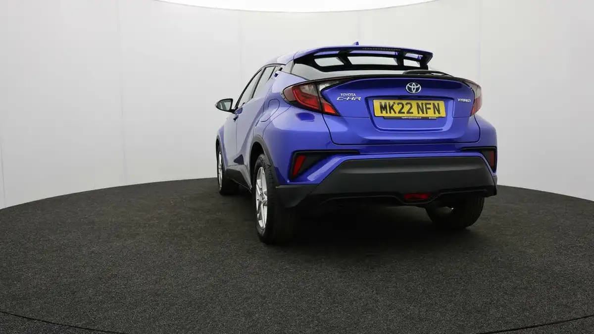 2022-toyota-c-hr-18-vvt-i-icon-big-25