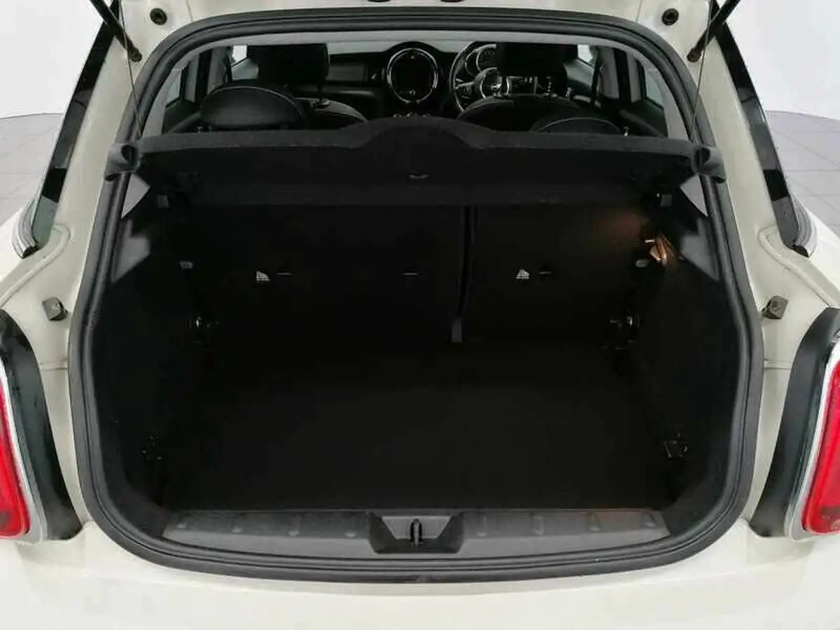 2019-mini-cooper-15-cooper-classic-hatchback-5d-big-8