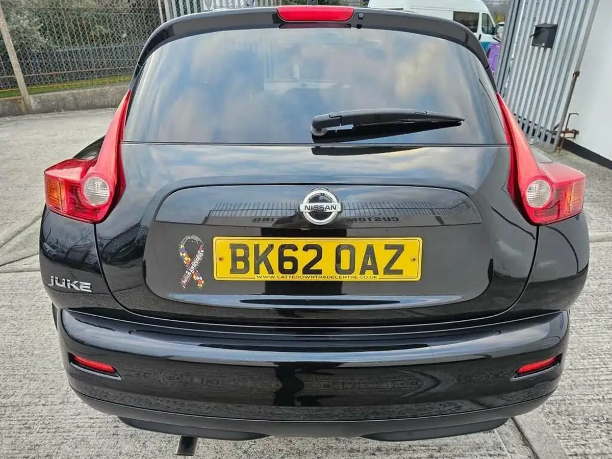 2012-nissan-juke-16-acenta-premium-16v-1598cc-big-4