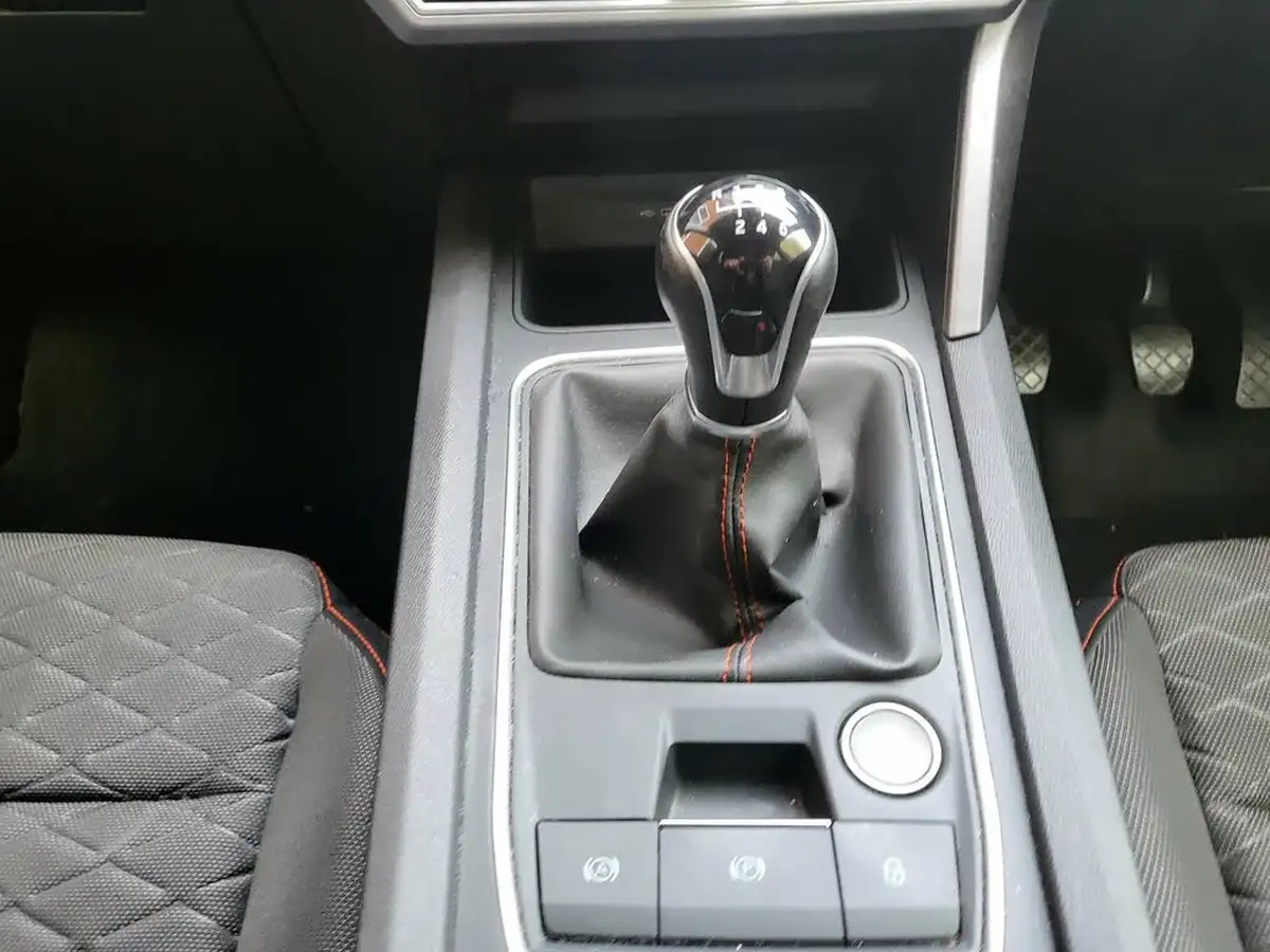 2021-seat-leon-15-tsi-evo-fr-130ps-hatchback-big-28