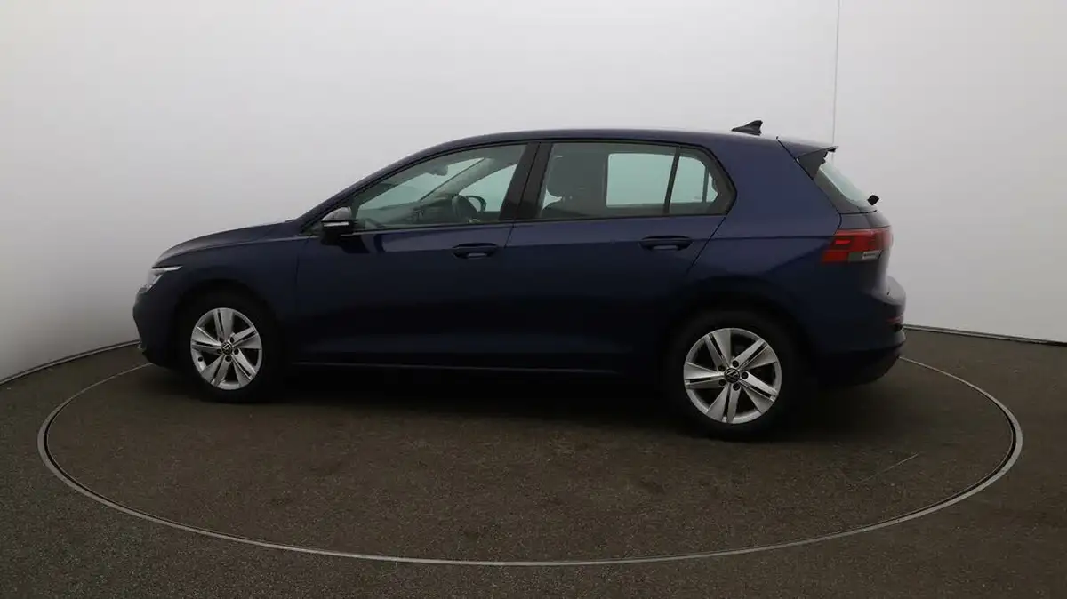 2022-volkswagen-golf-15-tsi-life-150ps-hatchback-big-50