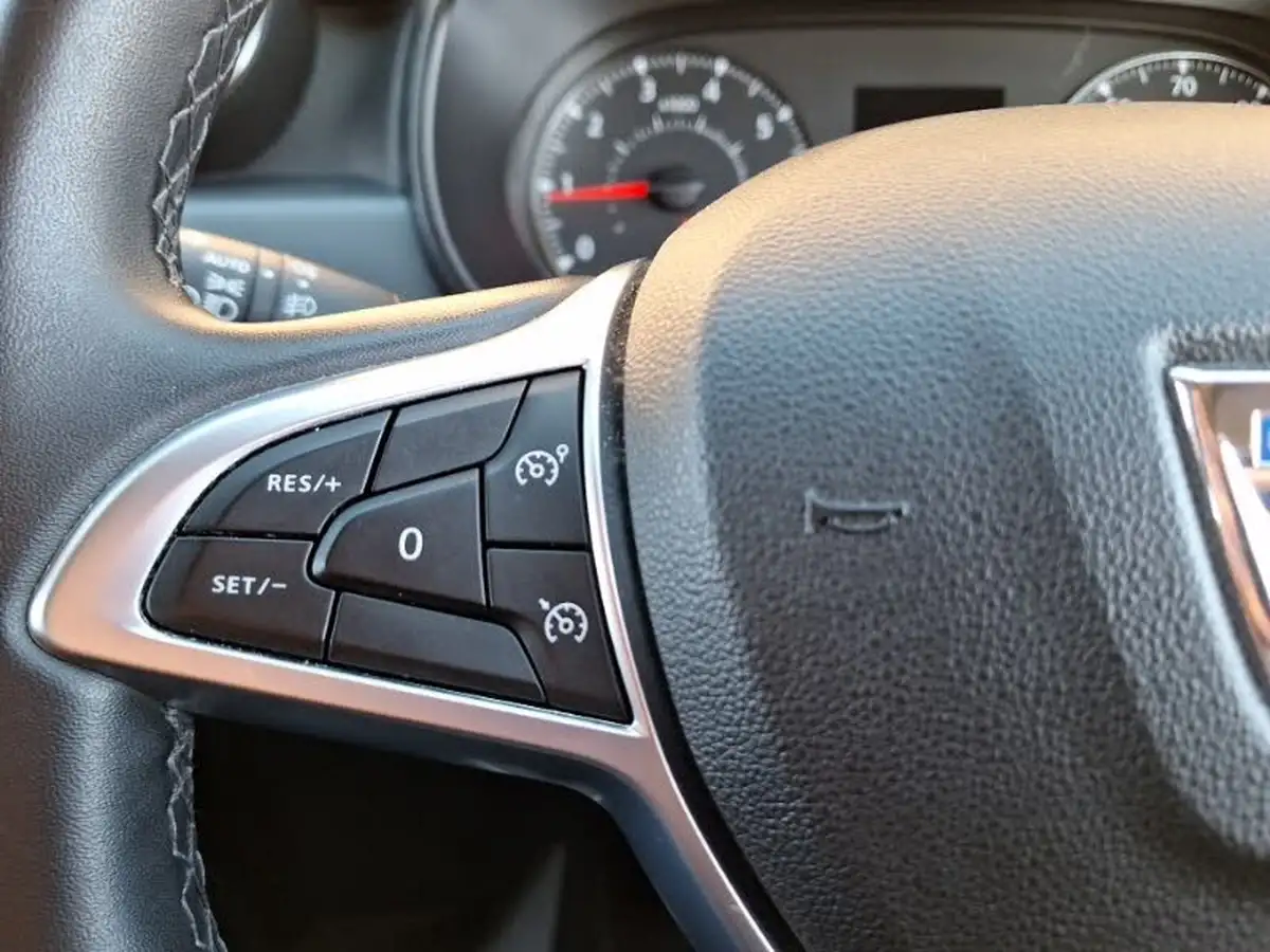 2022-dacia-duster-13-tce-prestige-130bhp-big-17
