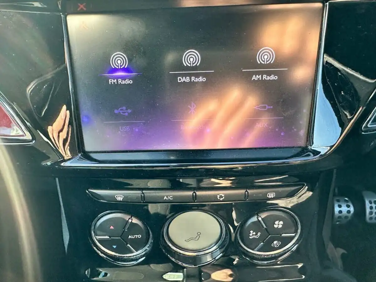 2017-ds-ds-3-cabrio-12-puretech-elegance-big-9