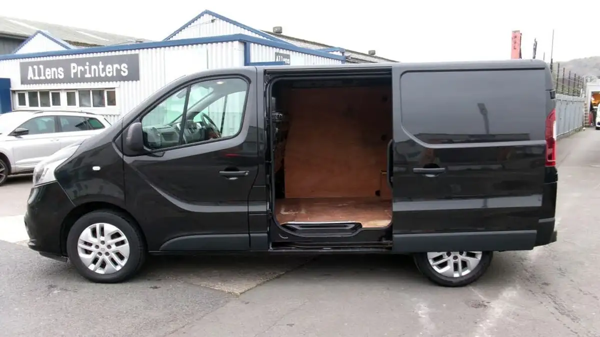 2019-renault-trafic-16dci-sl27-125-sport-nav-energy-125-e6-panel-van-big-11