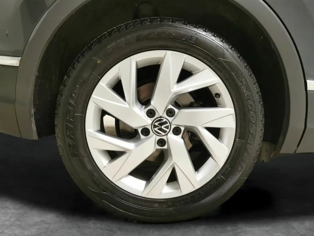 2022-volkswagen-tiguan-15-tsi-life-150ps-dsg-big-26