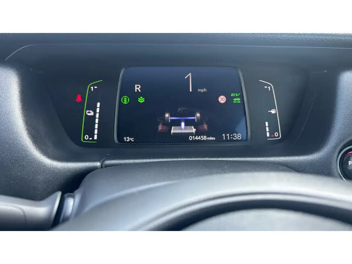 2023-honda-jazz-15-i-mmd-advance-big-22