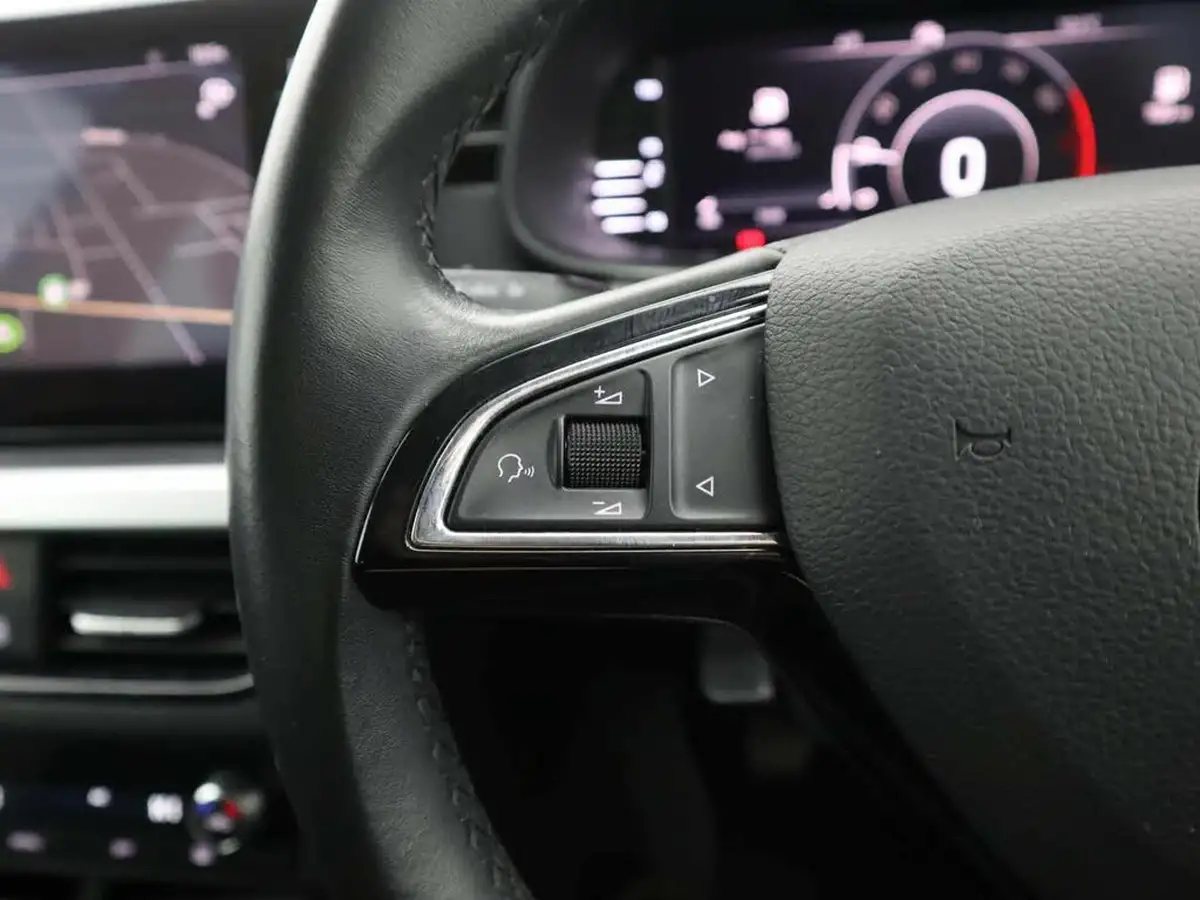 2020-skoda-kamiq-10-tsi-se-l-95ps-big-19