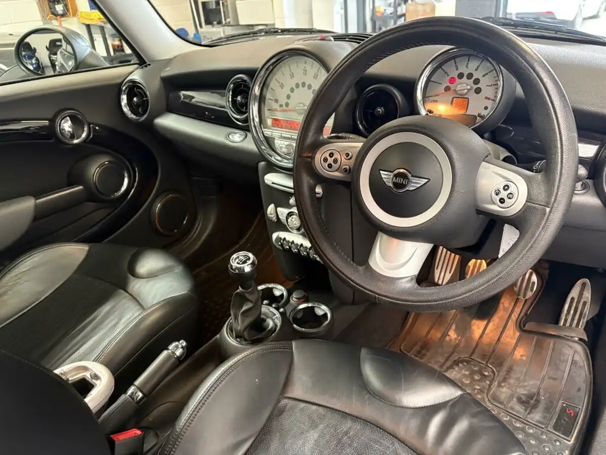 2007-mini-cooper-16-cooper-s-175bhp-hatchback-3d-big-40
