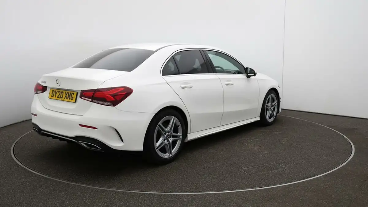 2020-mercedes-benz-a-class-13-a200-amg-line-saloon-4d-big-7