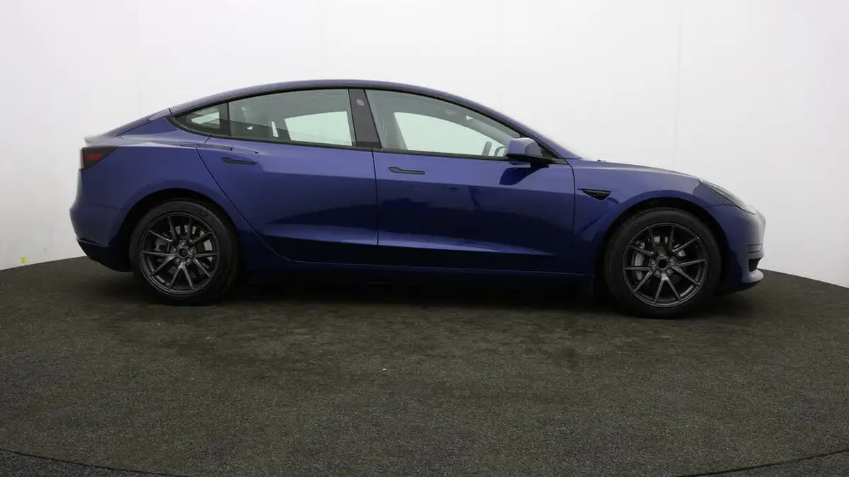2021-tesla-model-3-e-standard-plus-big-33