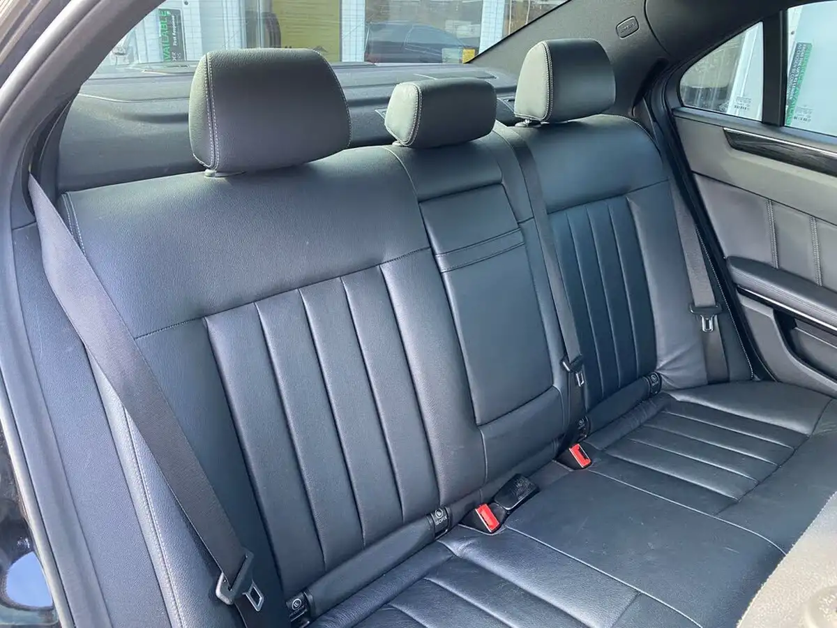 2013-mercedes-benz-e-class-21td-e220-cdi-se-21cdi-170bhp-saloon-4d-7g-tronic-plus-big-3