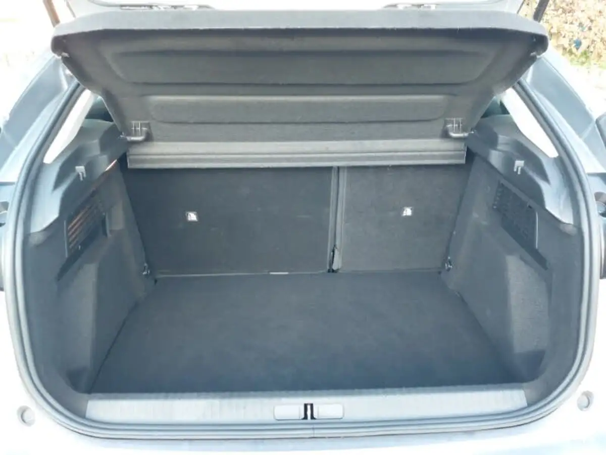 2023-citroen-c4-12-puretech-sense-big-7