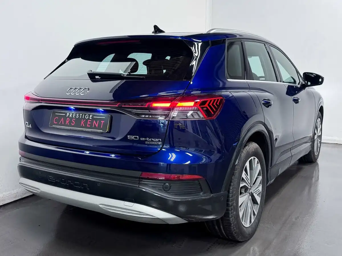 2023-audi-q4-e-tron-50e-sport-station-wagon-big-13
