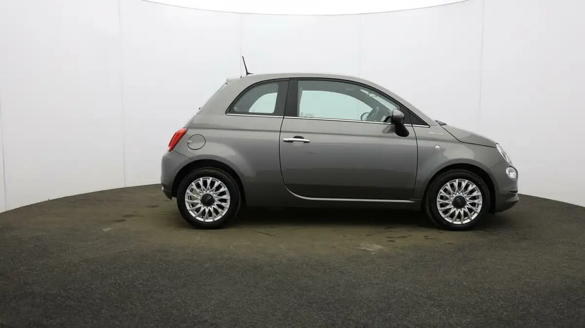 2022-fiat-500-10-dolcevita-big-7