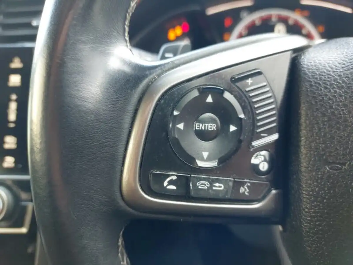 2018-honda-civic-15-vtec-turbo-sport-cvt-big-17