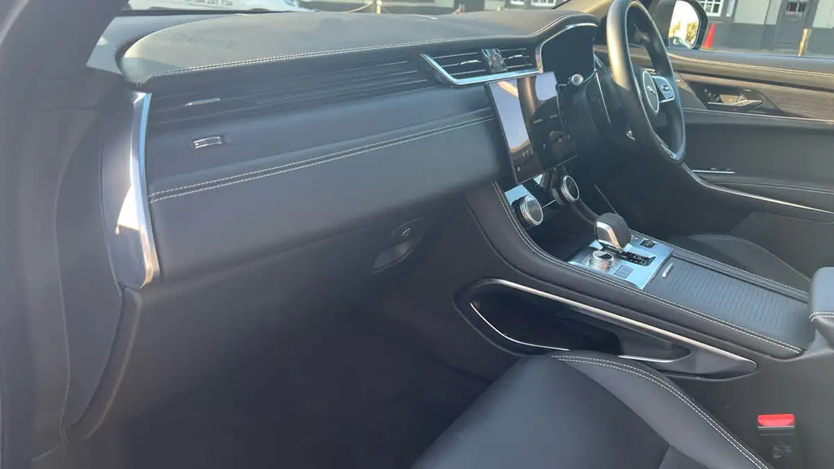 2022-jaguar-f-pace-20-p250-r-dynamic-hse-big-22
