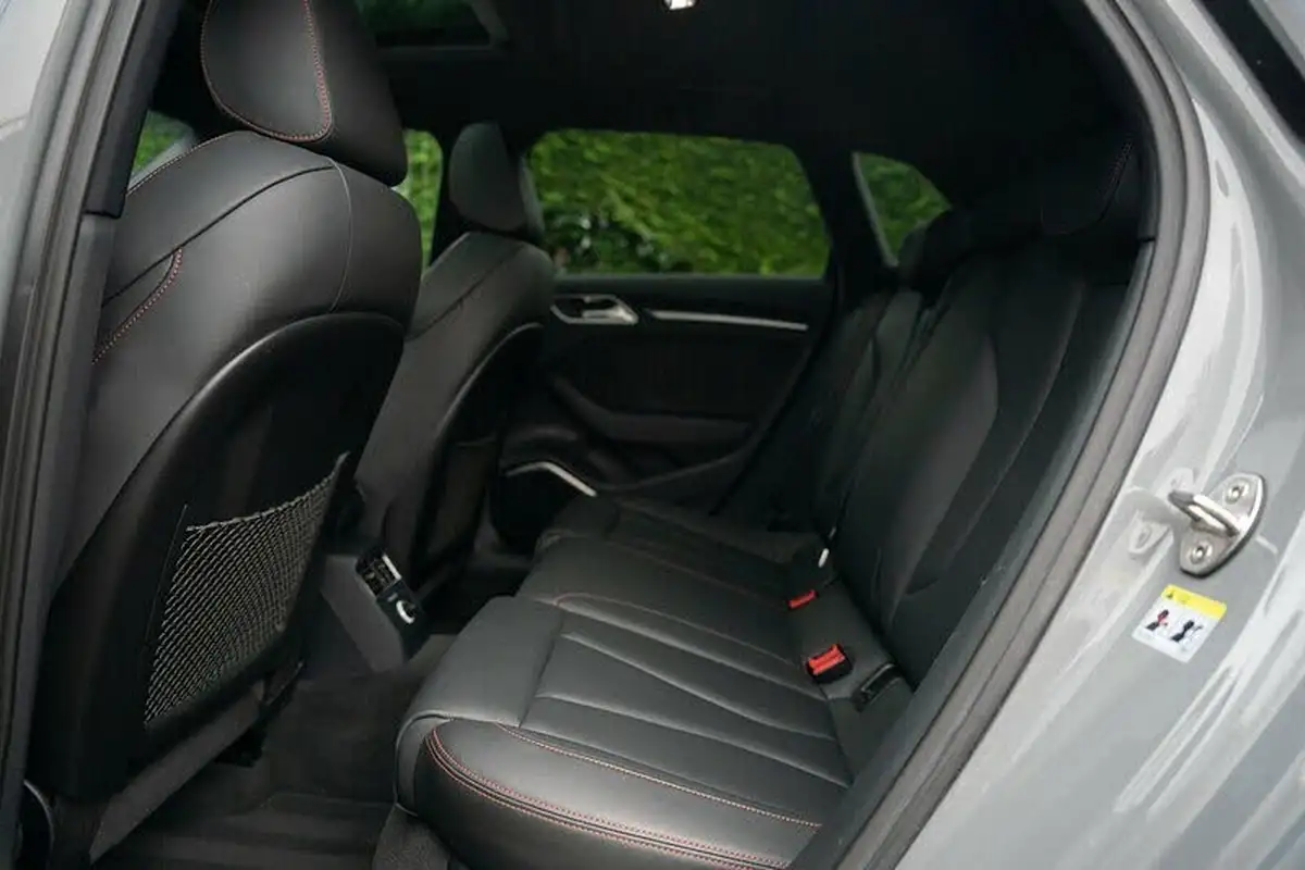 2019-audi-rs3-25-tfsi-sportback-5d-big-29