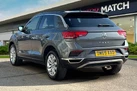 2020-volkswagen-t-roc-15-tsi-se-small-1
