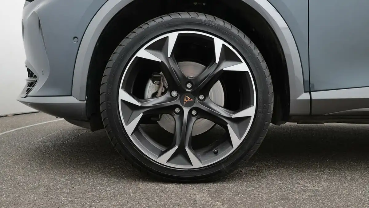 2022-cupra-formentor-15-tsi-v2-dsg-big-18