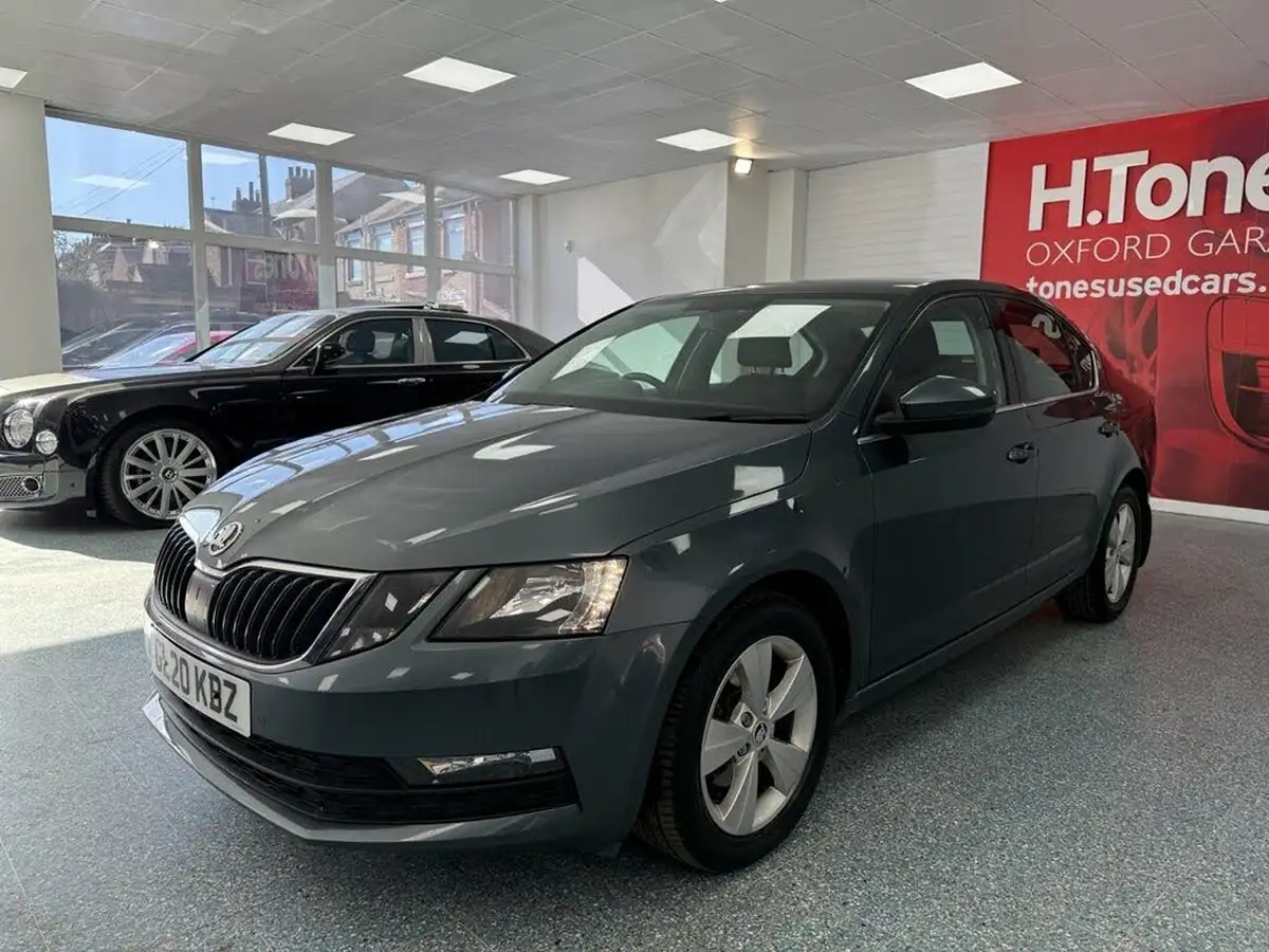 2020-skoda-octavia-10-tsi-se-technology-115ps-hatchback-big-26