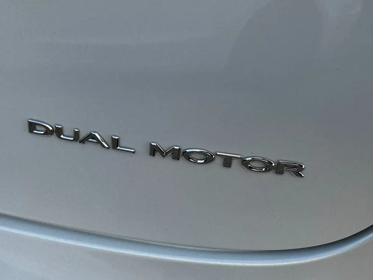 2022-tesla-model-3-e-long-range-big-3