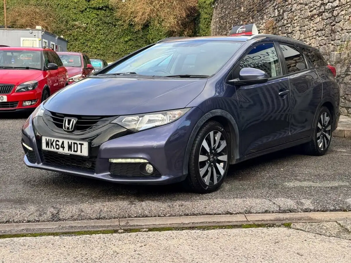 2014-honda-civic-18-sr-tourer-auto-big-3