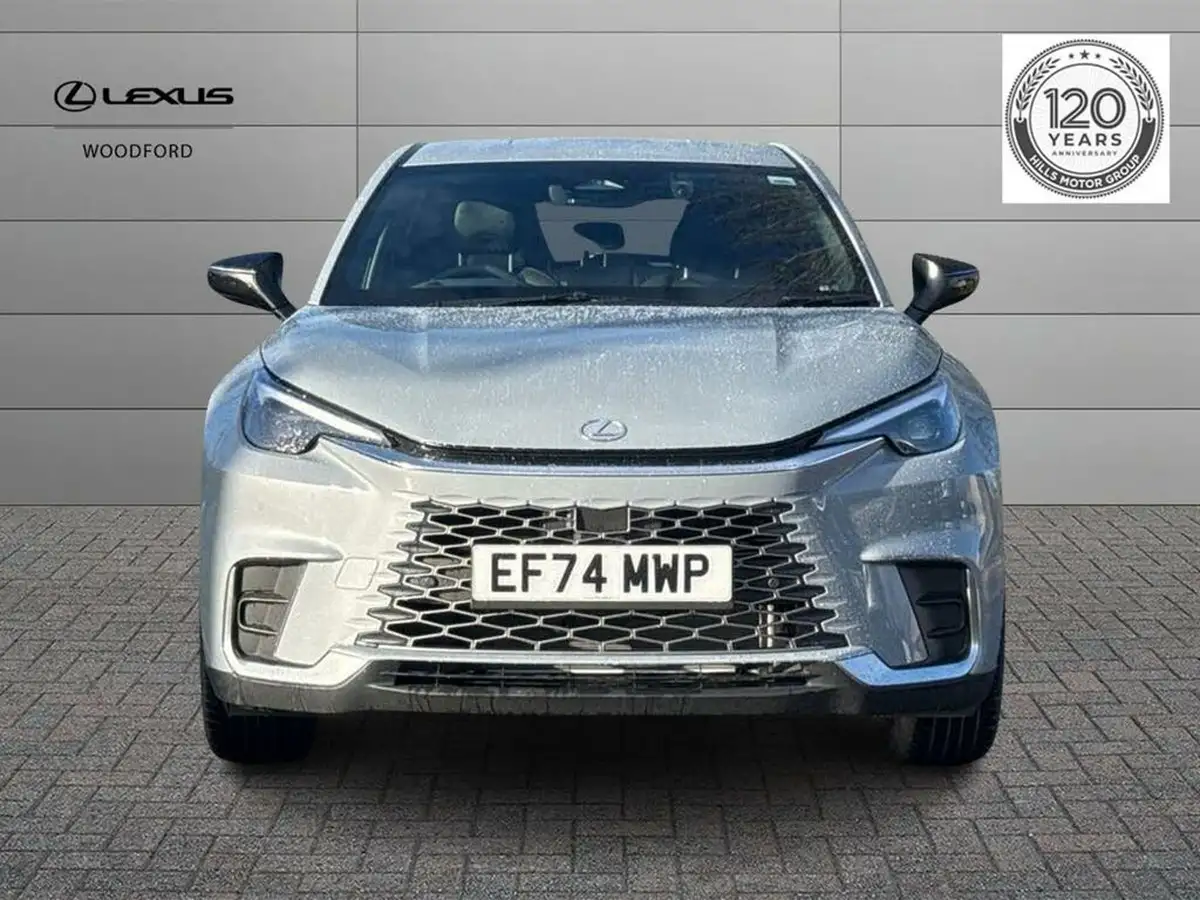 2025-lexus-lbx-15-premium-plus-big-7