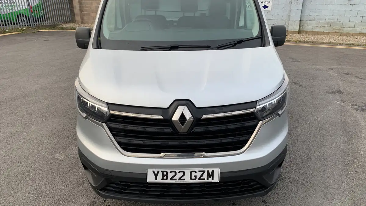 2022-renault-trafic-20dci-ll30-130-business-panel-big-38